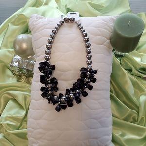 1 Statement Necklace and matching earrings